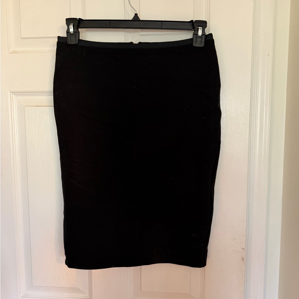 Boden Classic Black Pencil Skirt - Women's Tailored Style